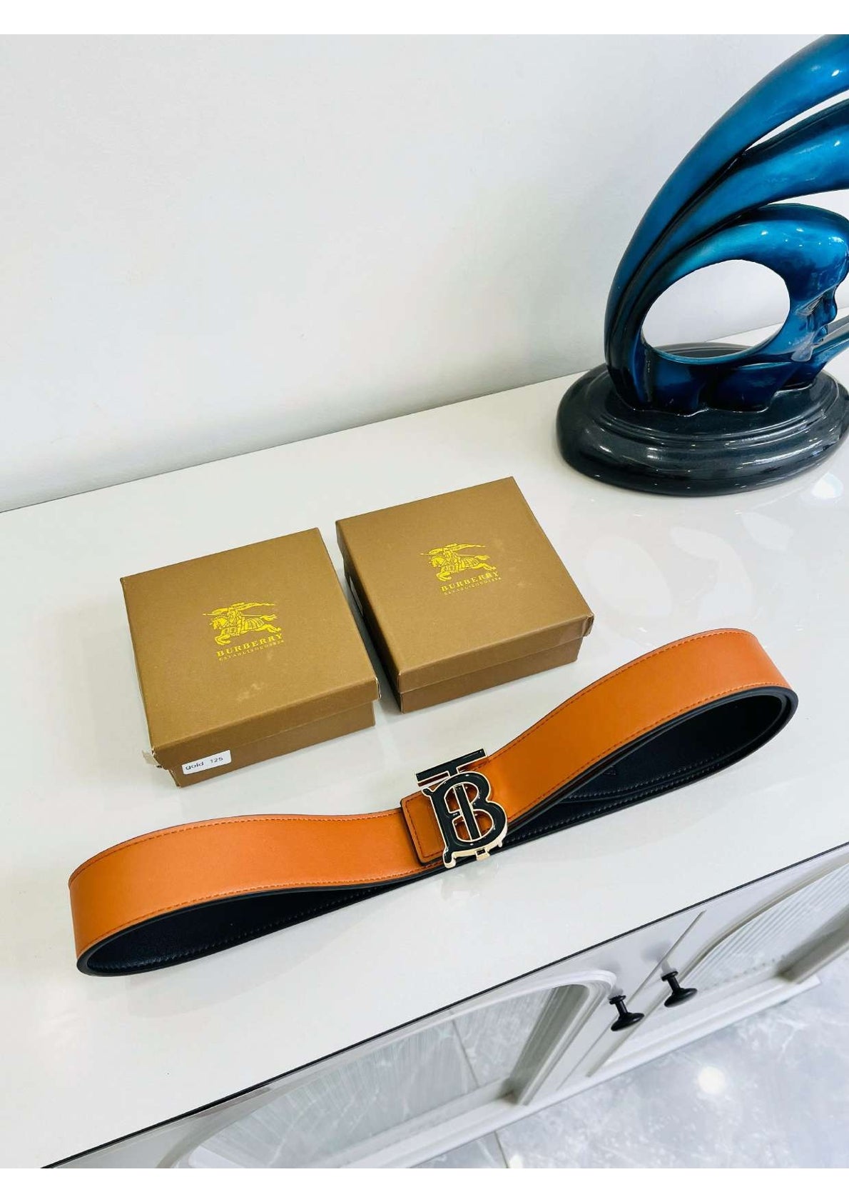 Slim Leather Belt for Men – Minimalist & Modern