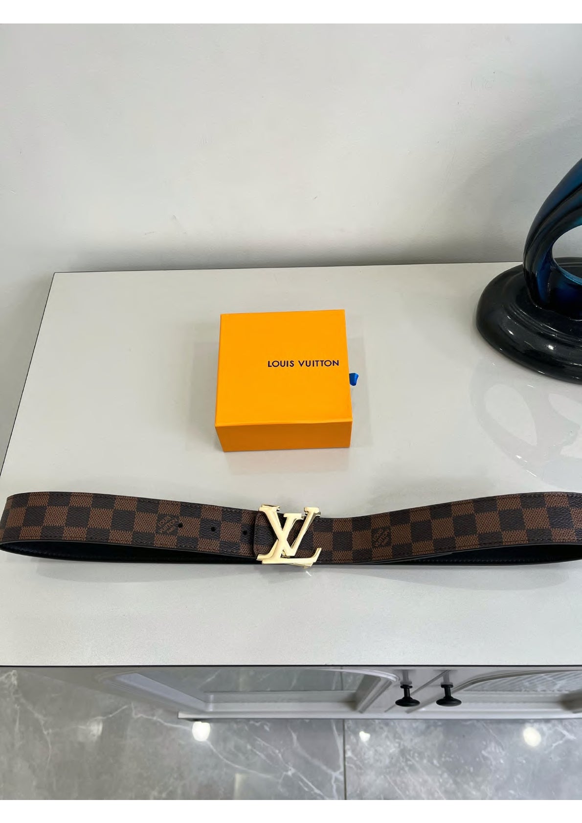 Adjustable No-Hole Belts