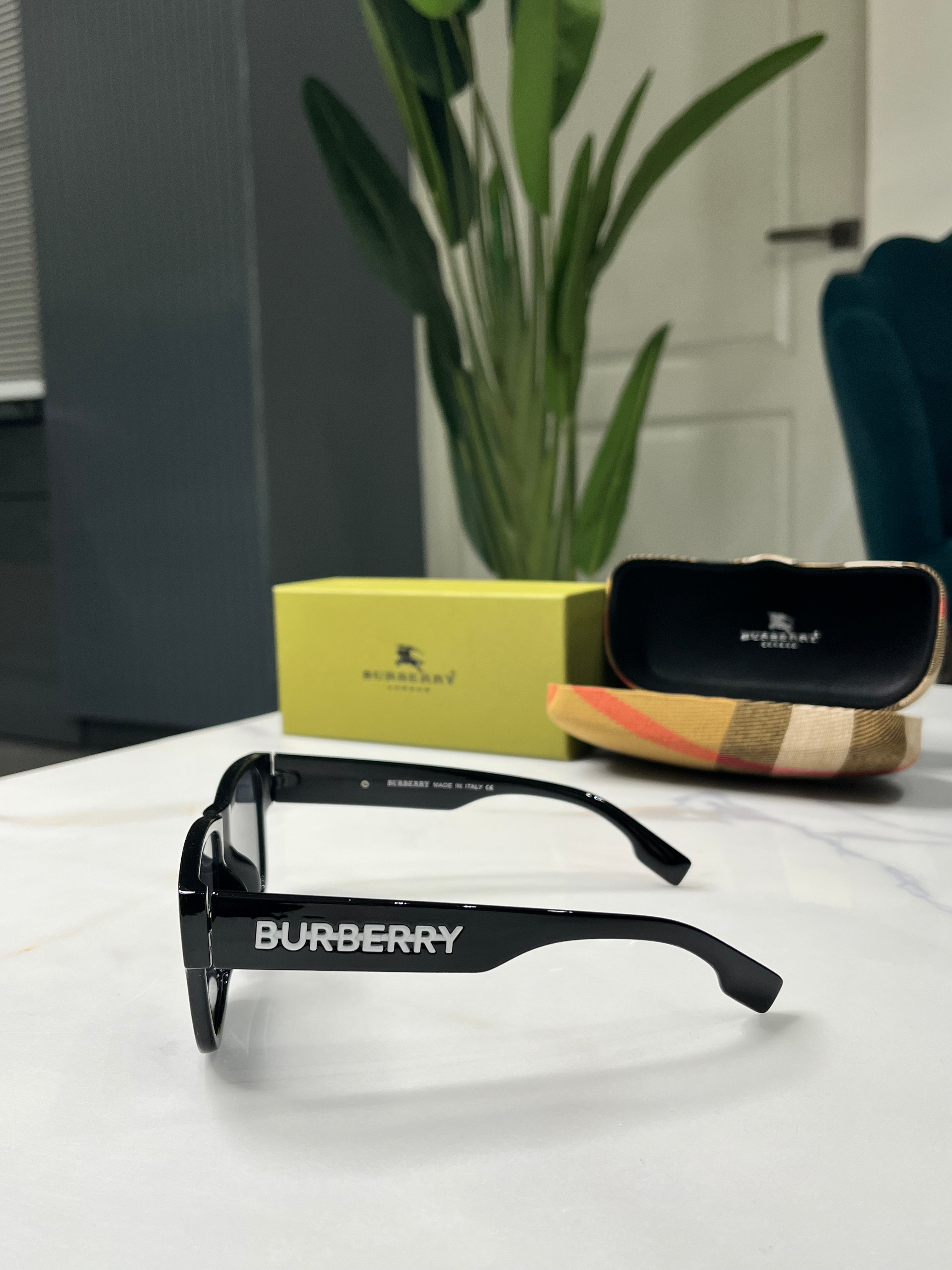 Unique Exclusive Stylish Sunglass For Unisex